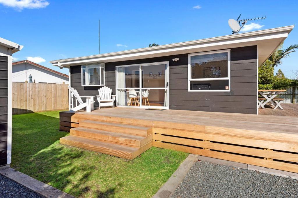 The Black Bach - Mt Maunganui Holiday Home Mount Maunganui Exterior foto